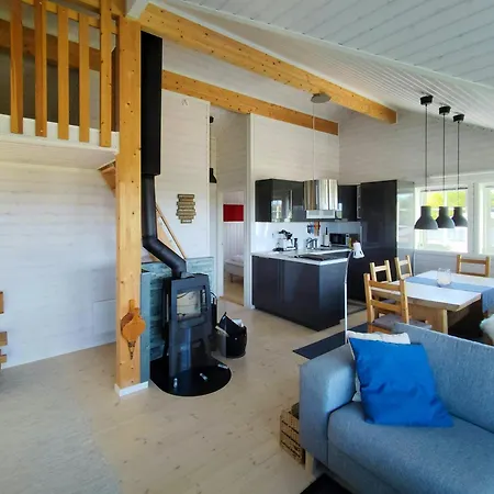Holiday home With Views Of Skerries On Hitra Knarrlagsund